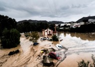 西班牙瓦伦西亚地区遭遇暴雨和洪水，造成至少51人死亡