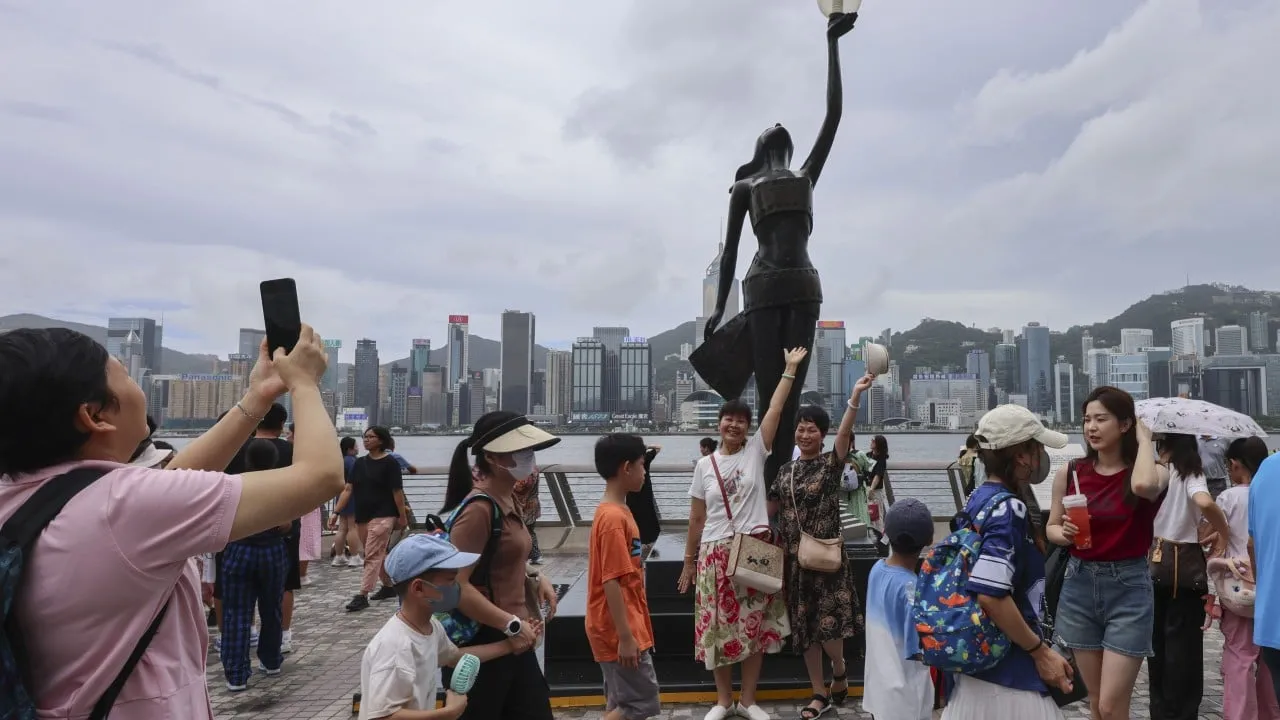 香港经济展望:贸易表现与旅游业融合